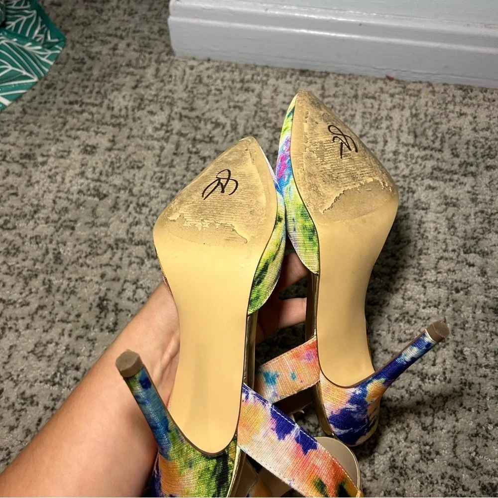 Steve Madden Peggie Tie-Dye Pointed Toe Gold Ankle Strap Heels Size 7.5
